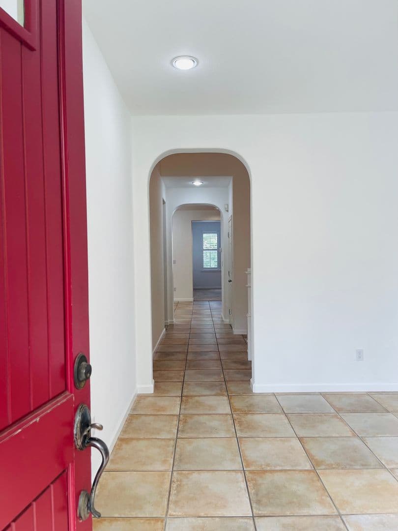 Vallejo House: 4285 Bromley Ct