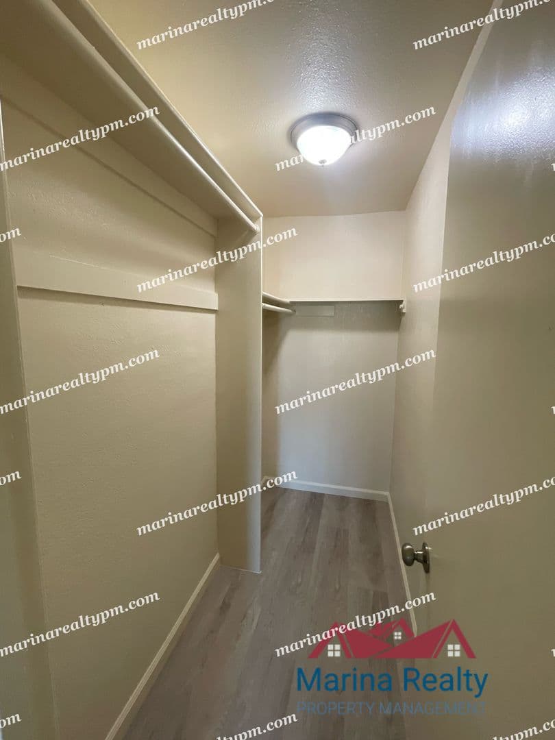 Fairfield Apartment: 1220 Dana Dr