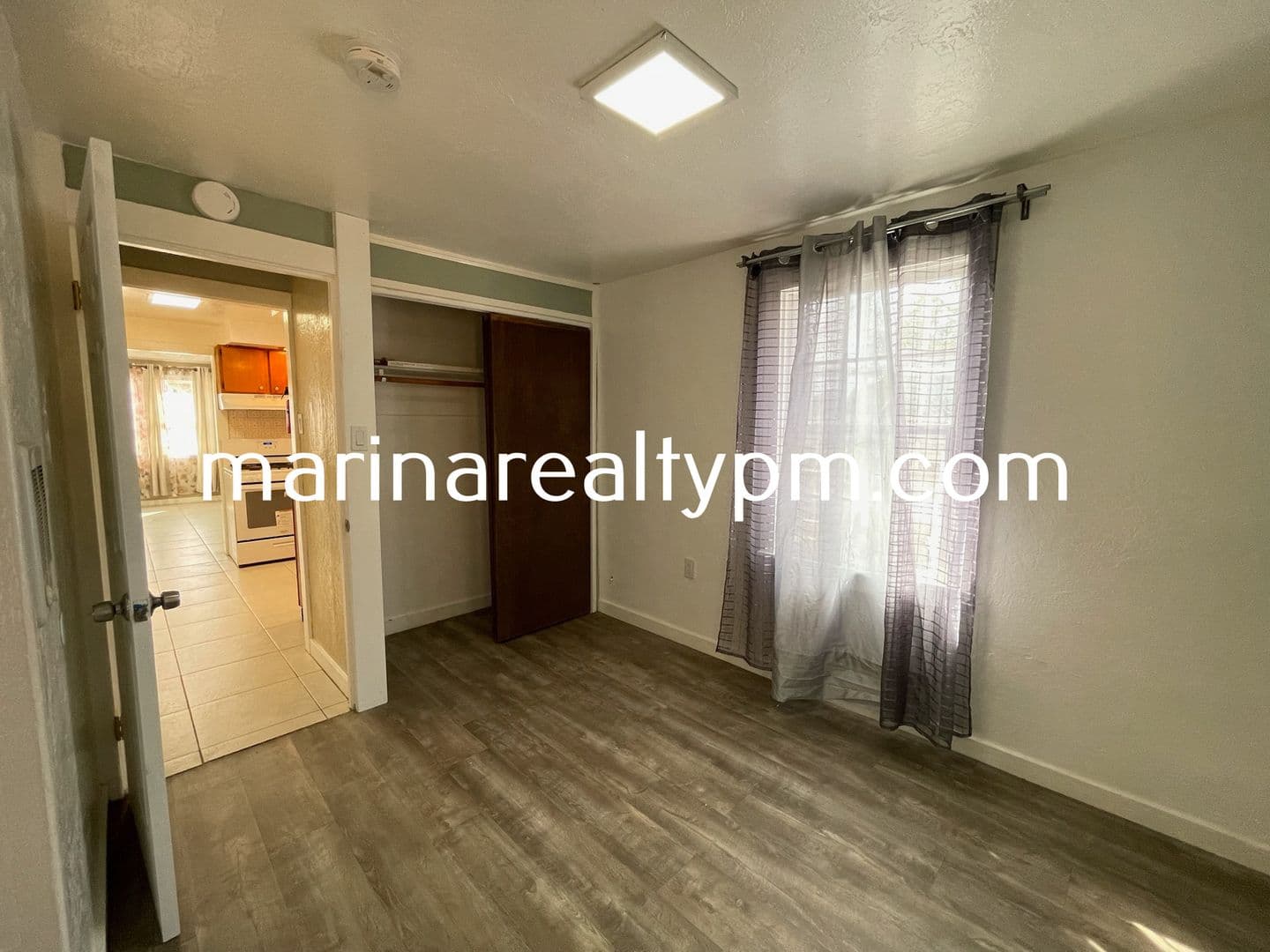 Vallejo House: 426 Springs Rd