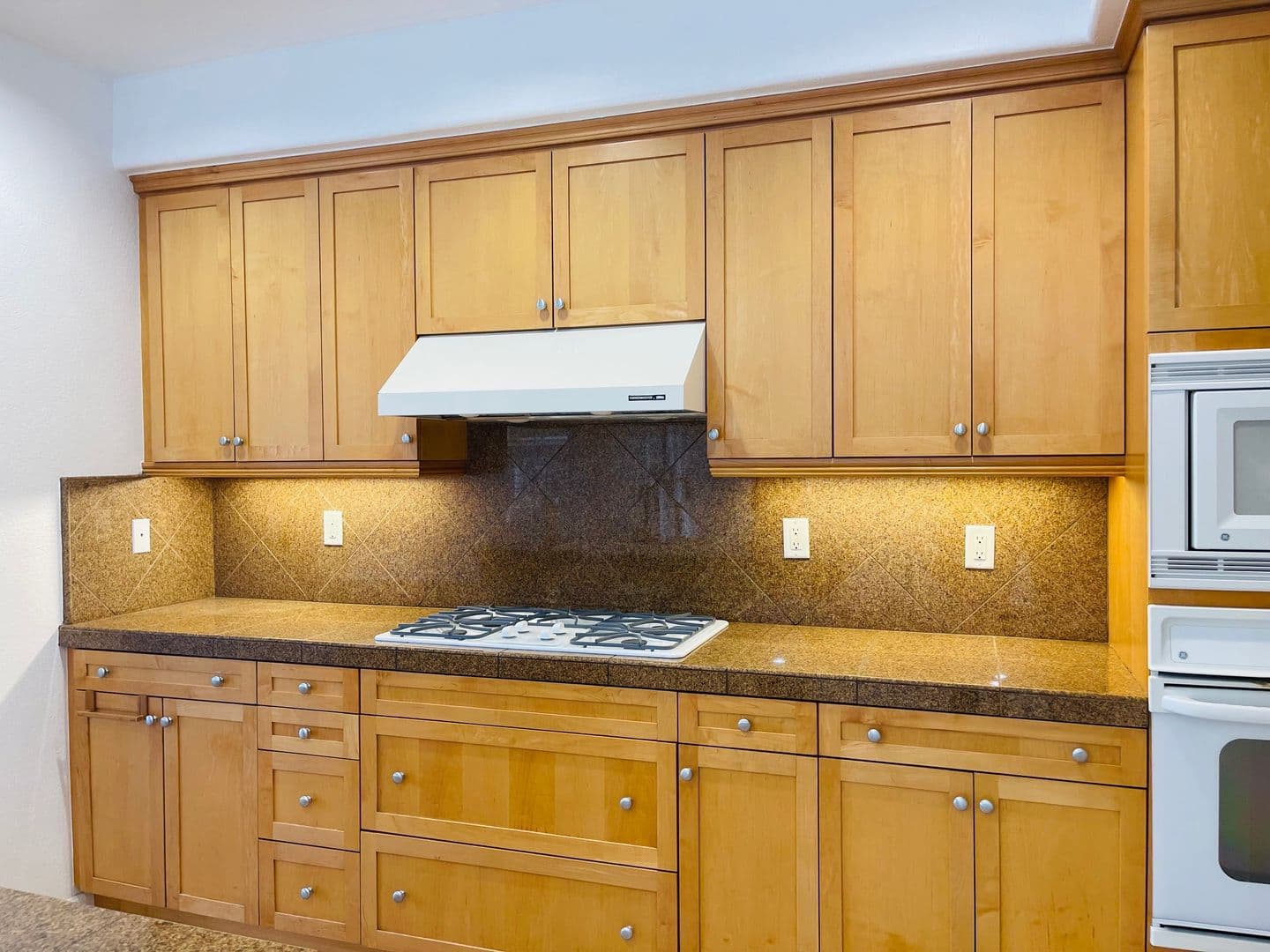 Vallejo House: 4285 Bromley Ct