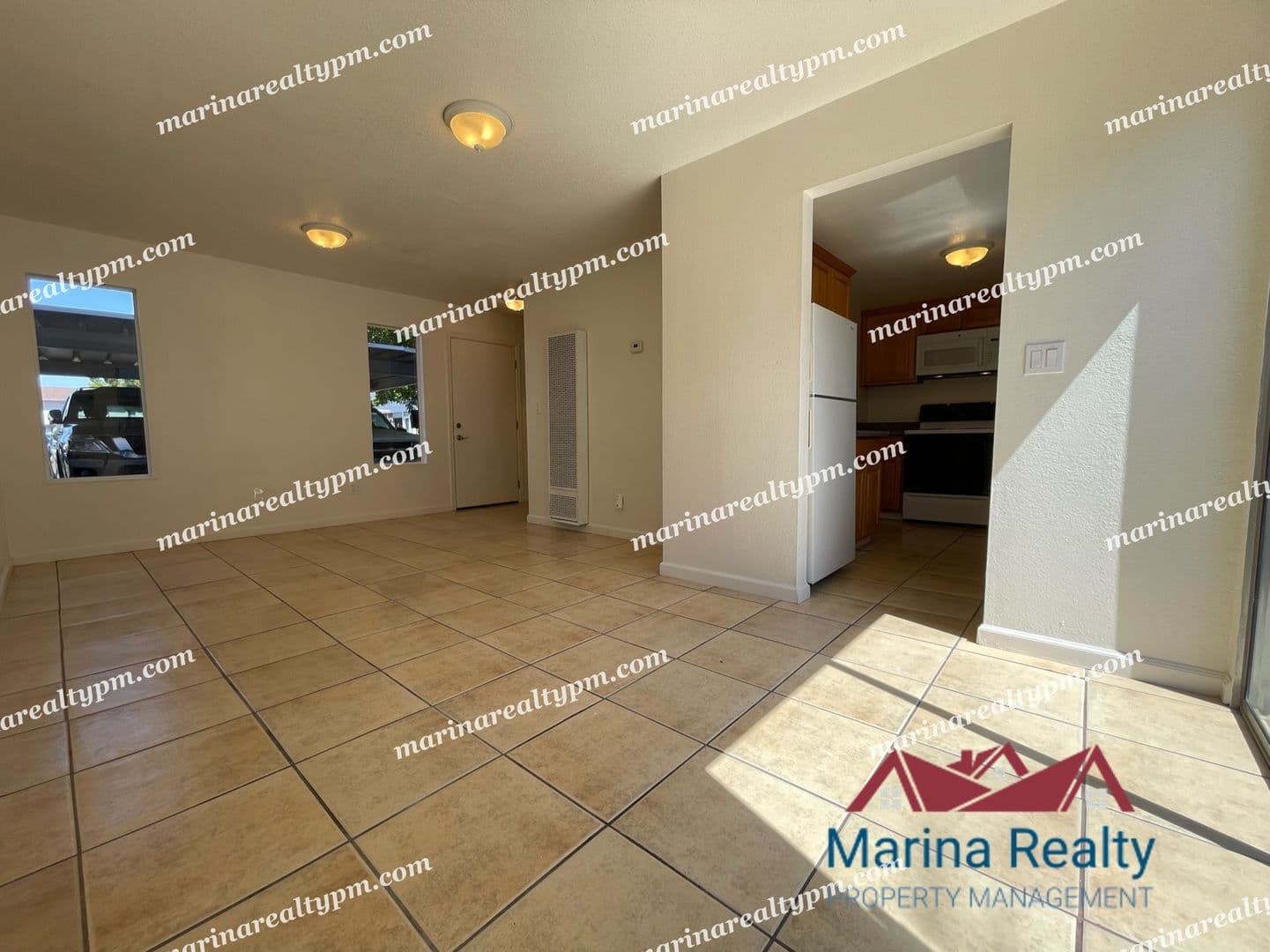 Fairfield Townhome: 211 Del Luz Ct