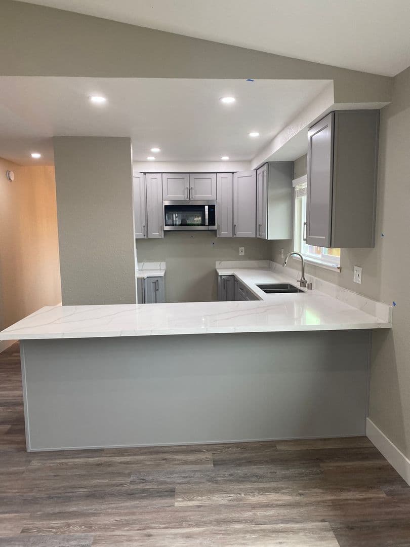 Vallejo House: 196 Platt Ct