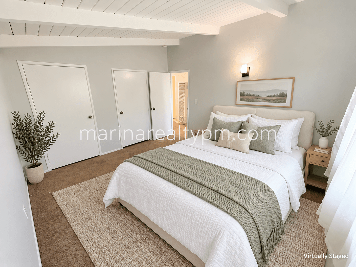 Vallejo Apartment: 240 Holly St. #1-14