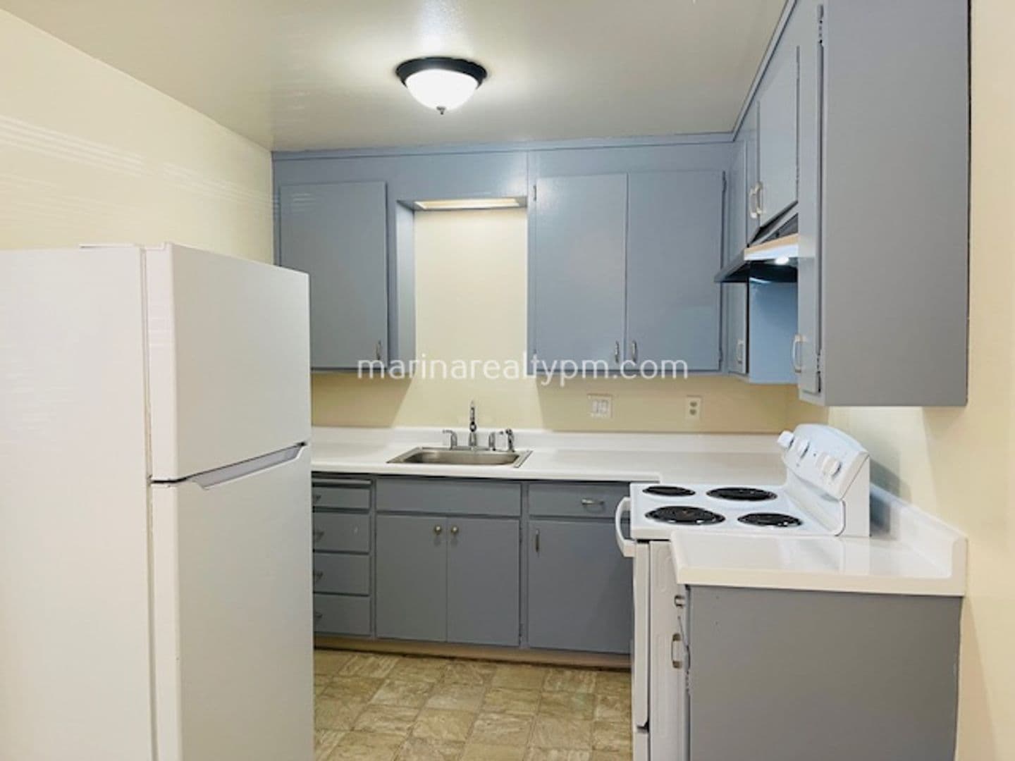Vallejo Apartment: 1613  Valle Vista St
