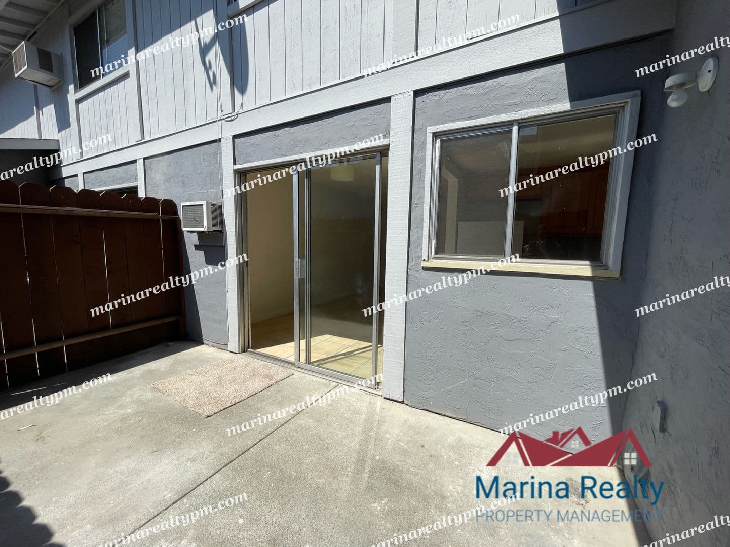 Fairfield Townhome: 211 Del Luz Ct