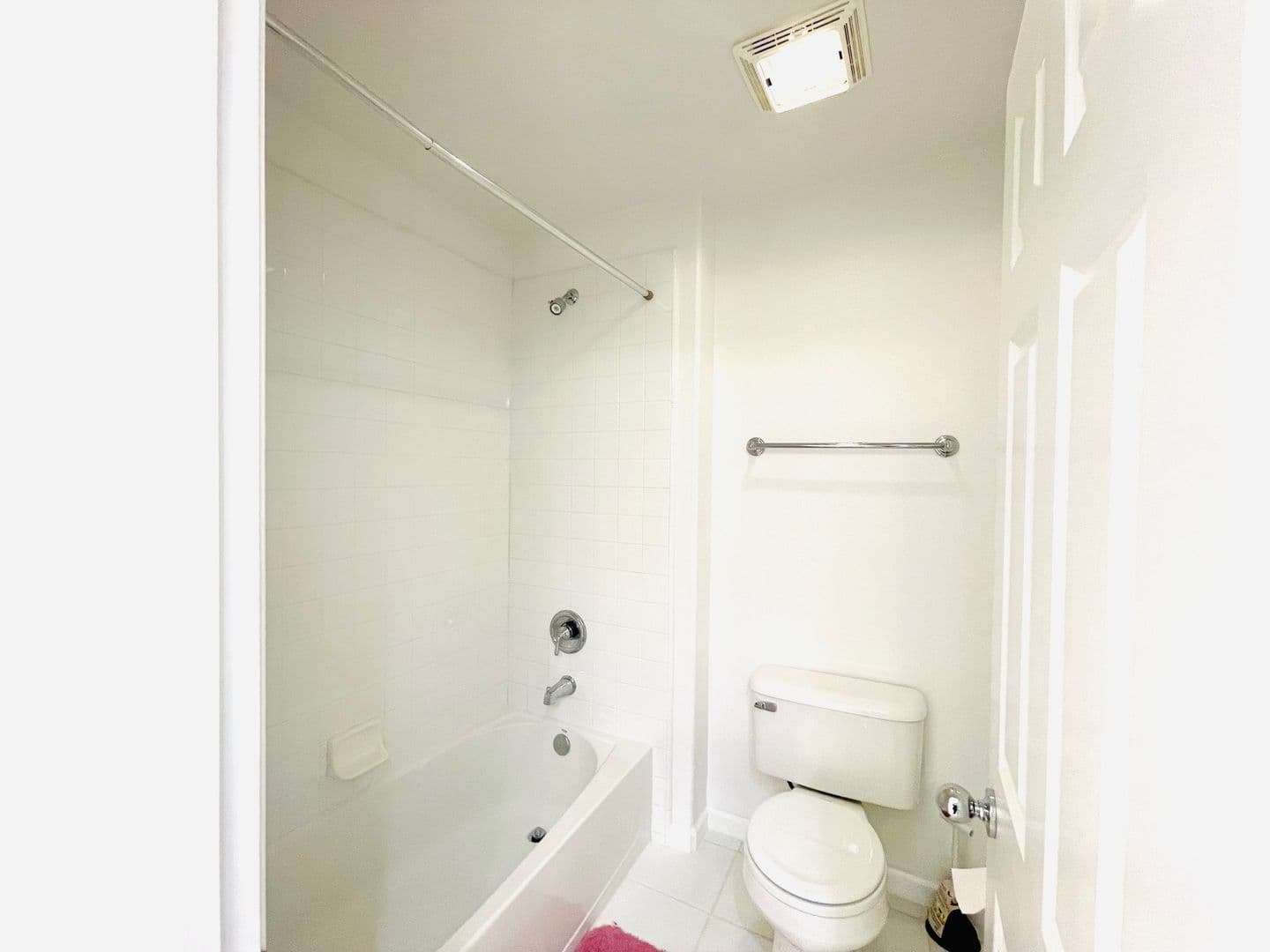 Vallejo House: 4285 Bromley Ct