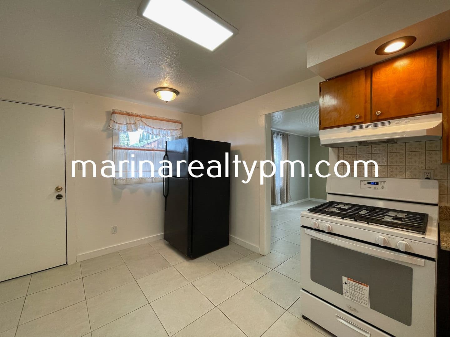 Vallejo House: 426 Springs Rd