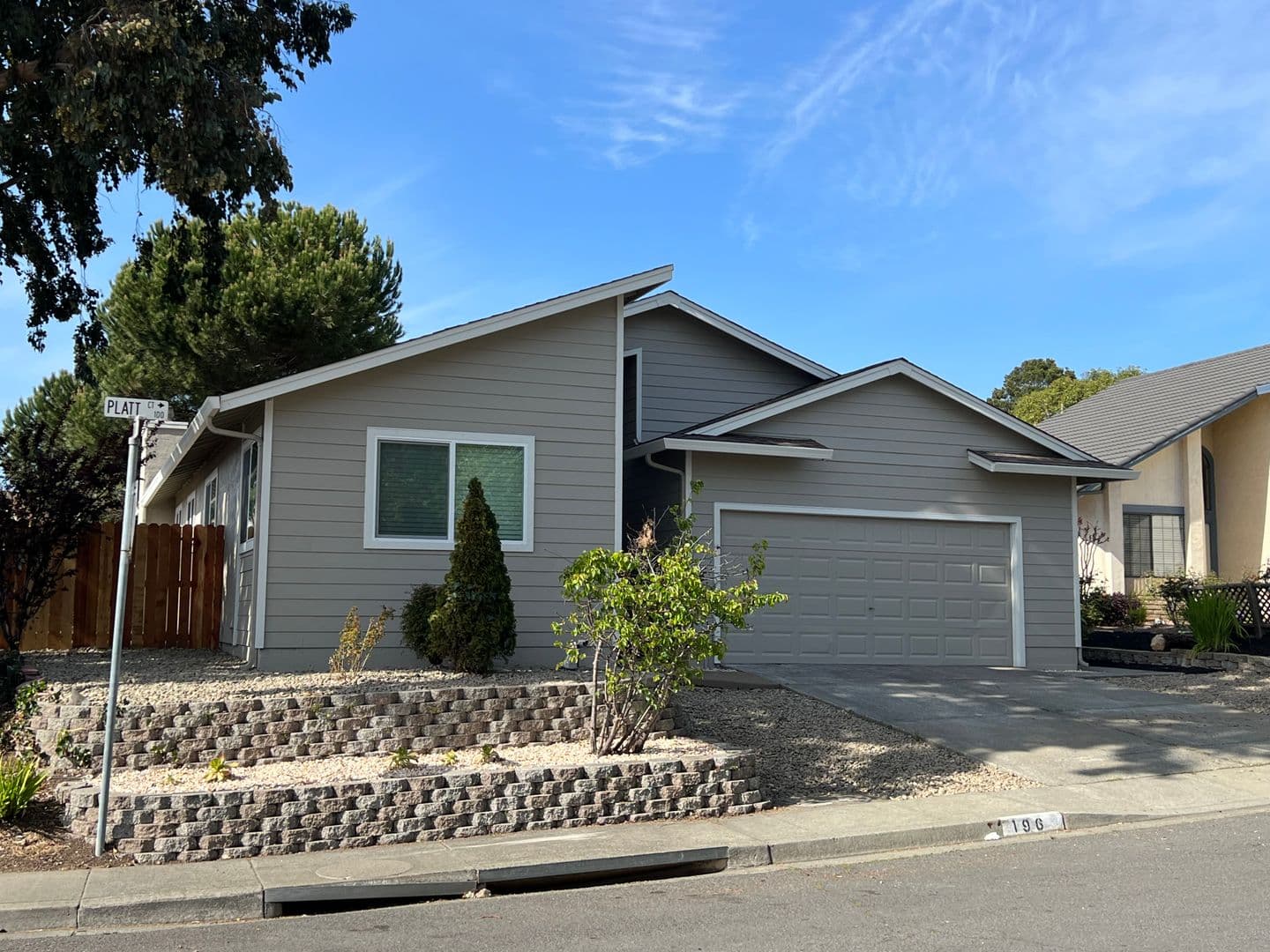Vallejo House: 196 Platt Ct
