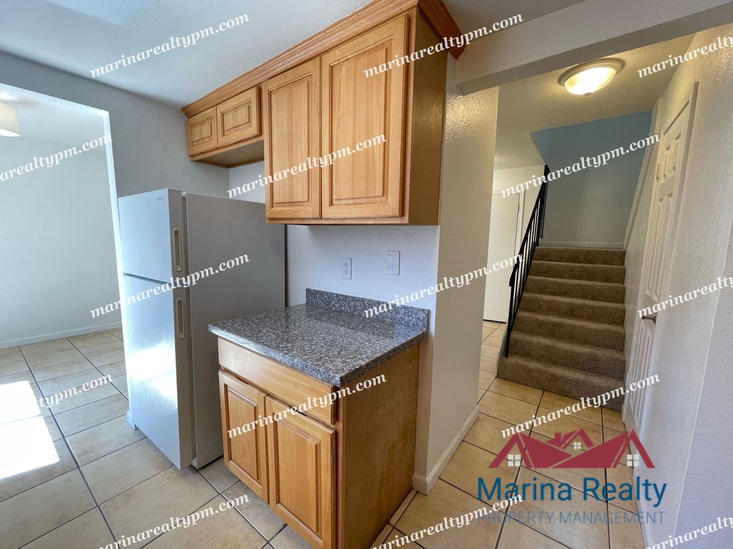 Fairfield Townhome: 211 Del Luz Ct