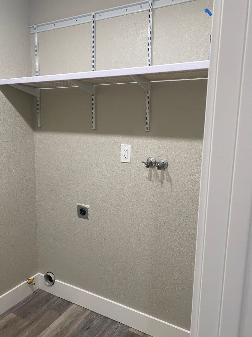 Vallejo House: 196 Platt Ct