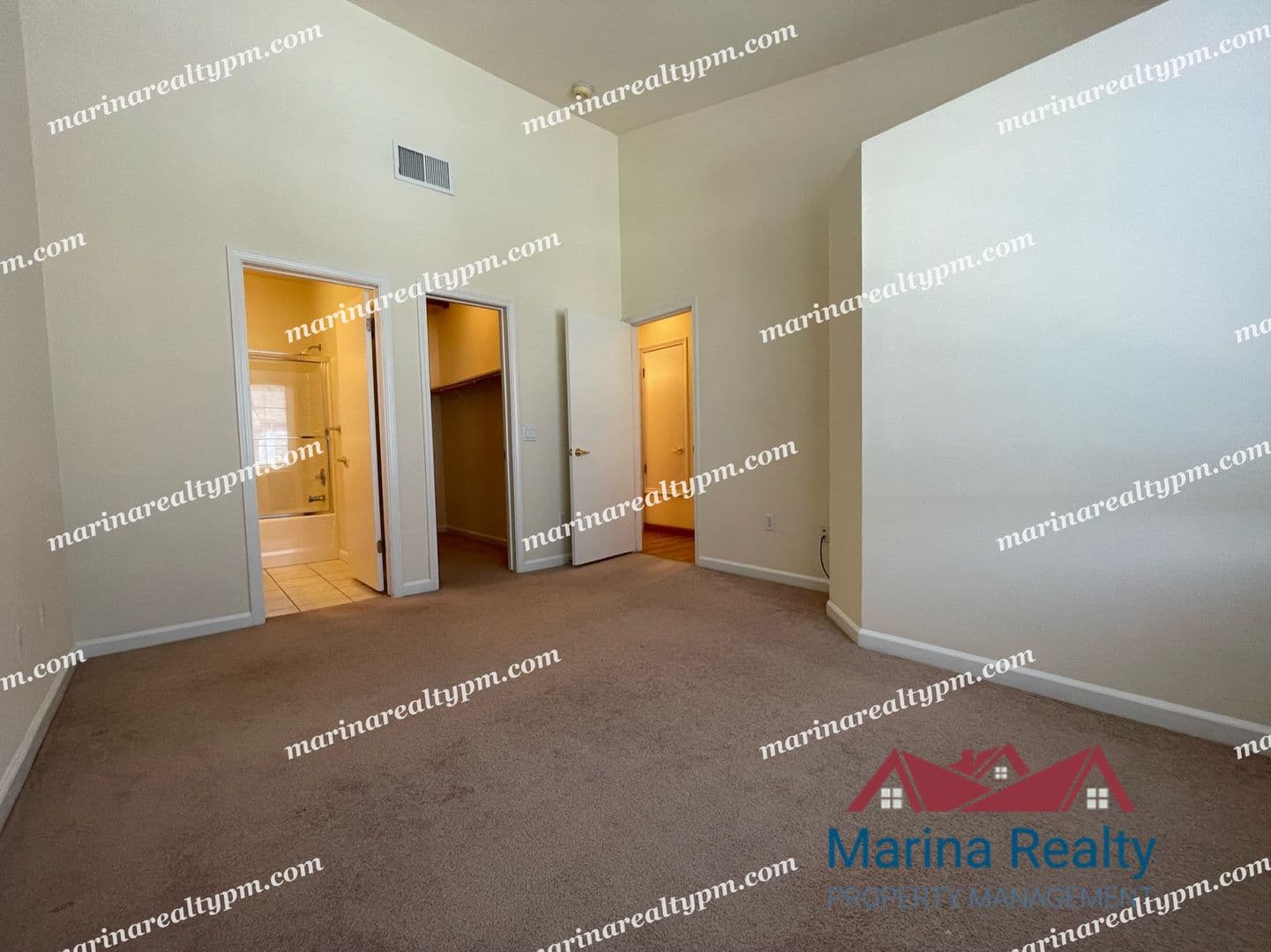 Richmond House: 2611 Bayfront Ct