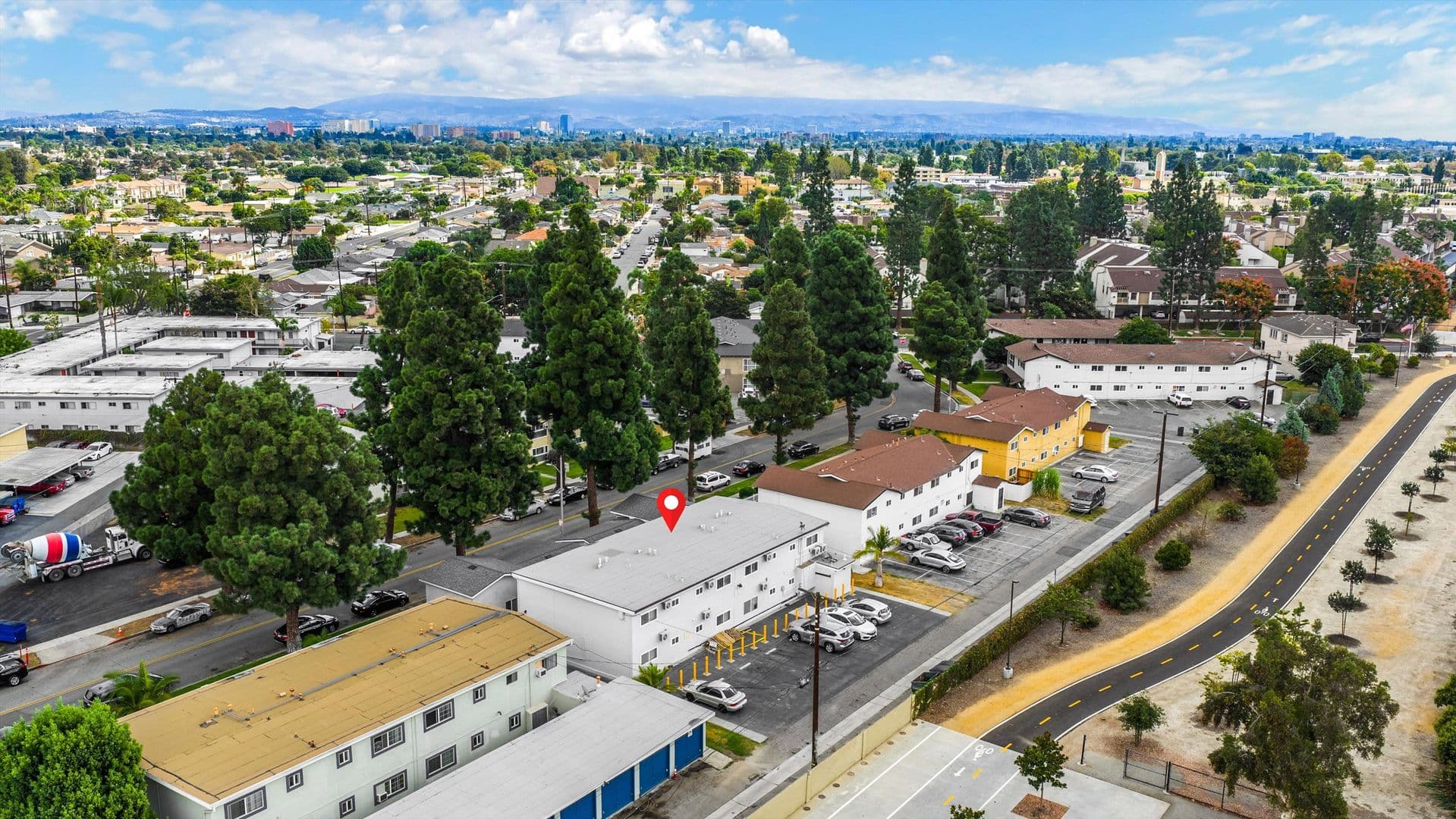 Garden Grove Apartment: 12571 Kensington Lane