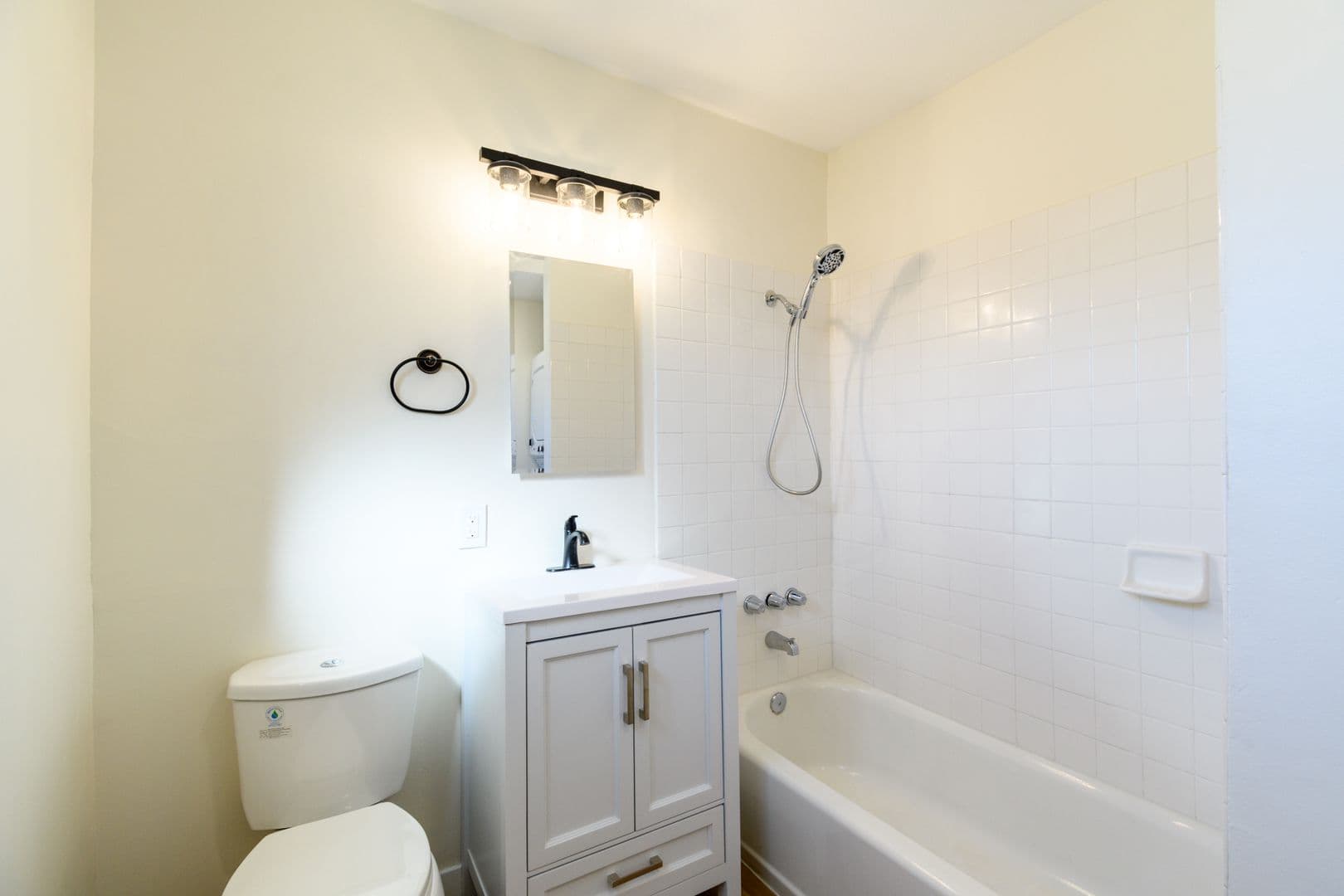 Garden Grove Apartment: 12571 Kensington Lane