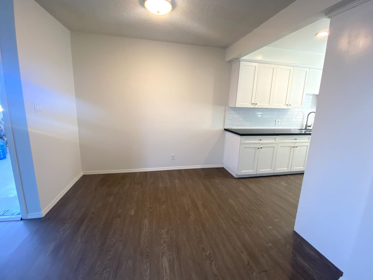 Hawthorne Apartment: 4821 W. 117th Street