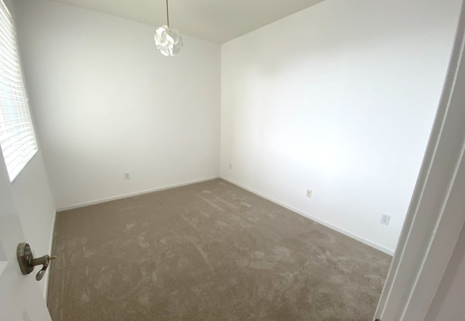 Hawthorne Condo: 13024 Union Avenue #301