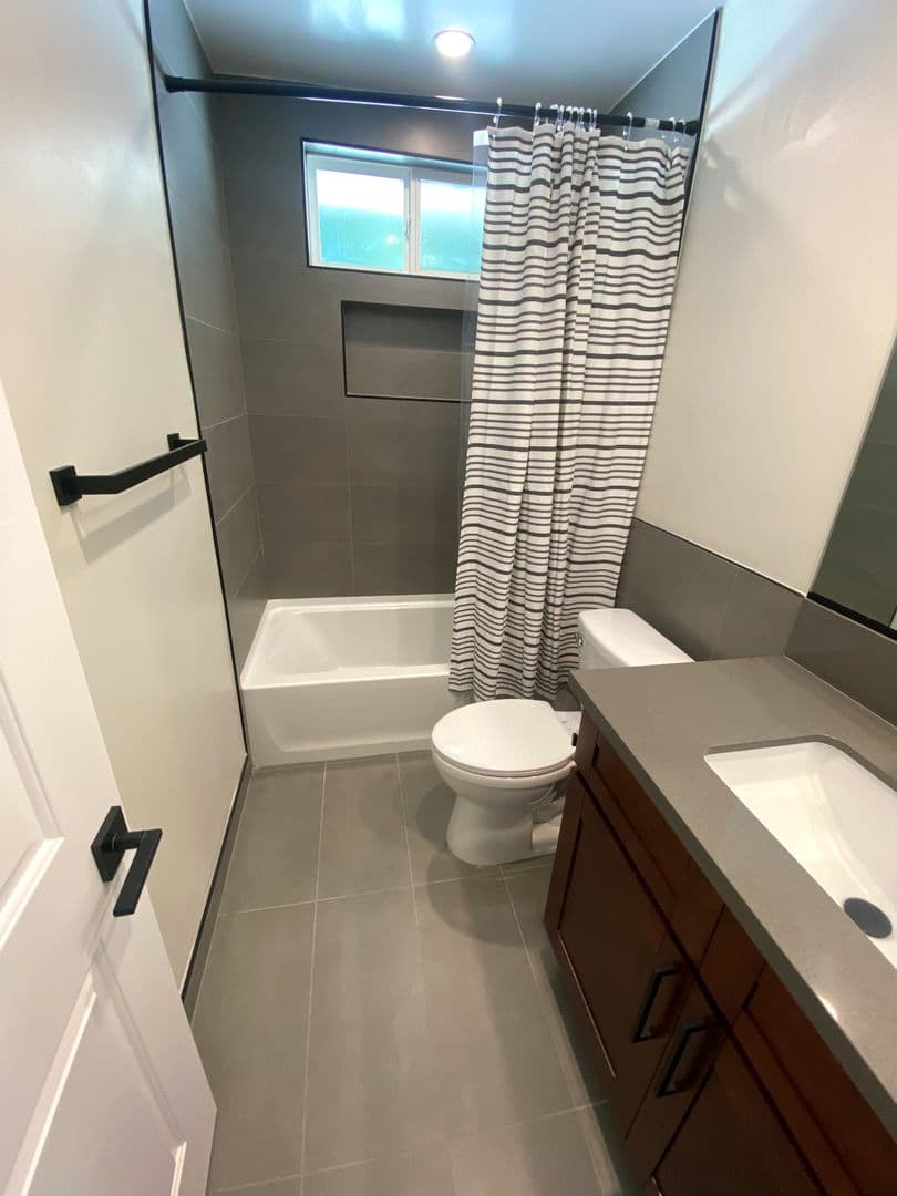 Lomita Apartment: 25316-20 Cypress St
