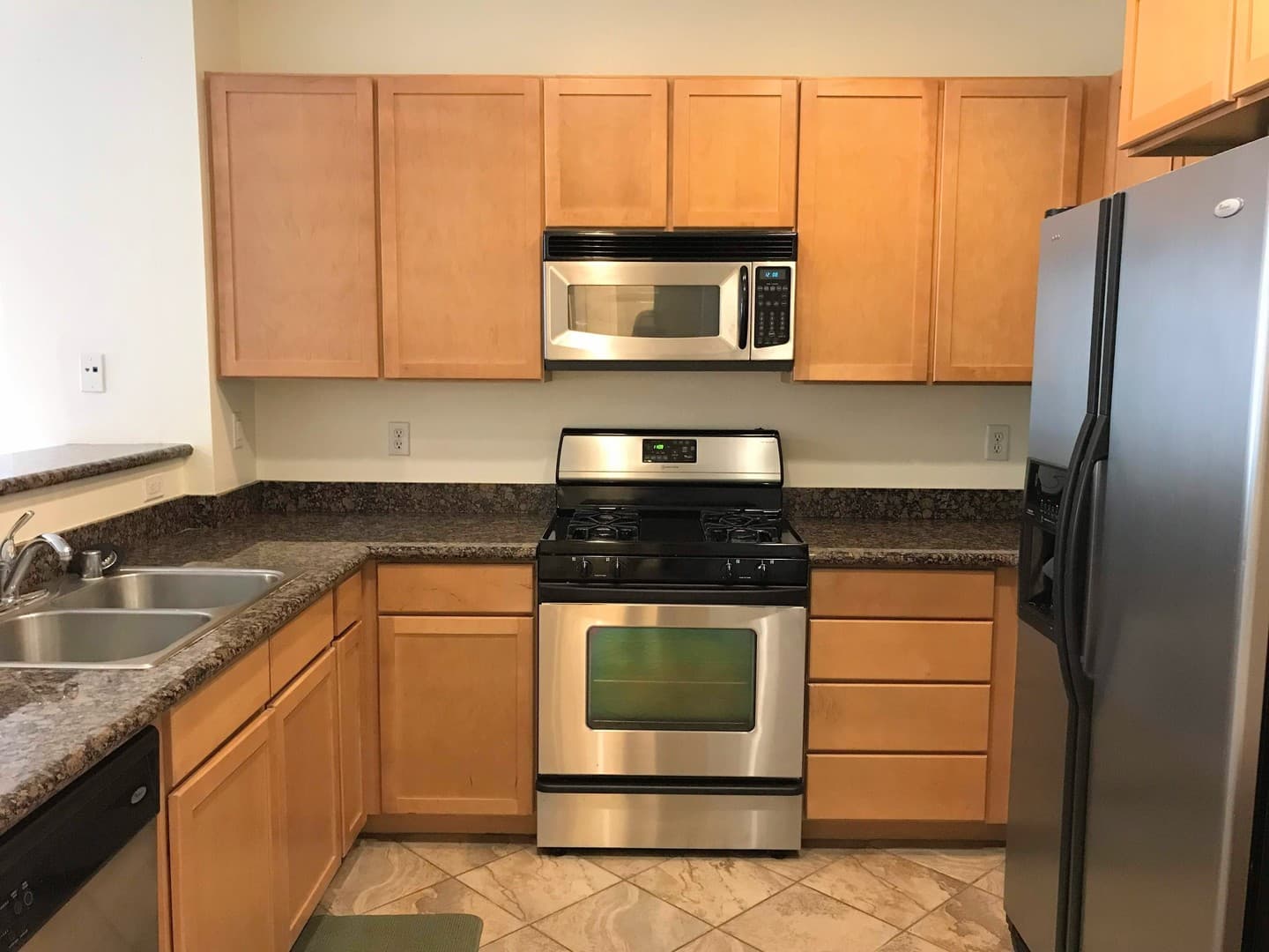 Playa Vista Condo: 6400 Crescent Park East #205