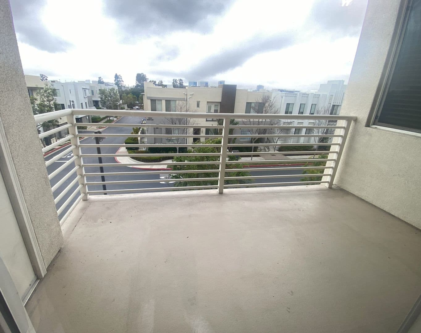Hawthorne Condo: 13024 Union Avenue #301