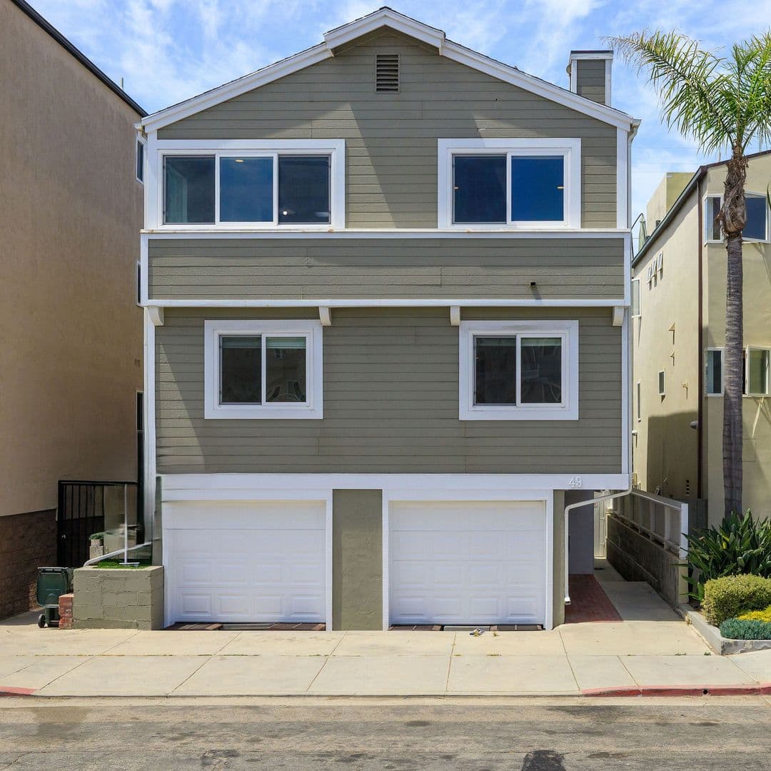 Hermosa Beach House: 49 15th Street #A