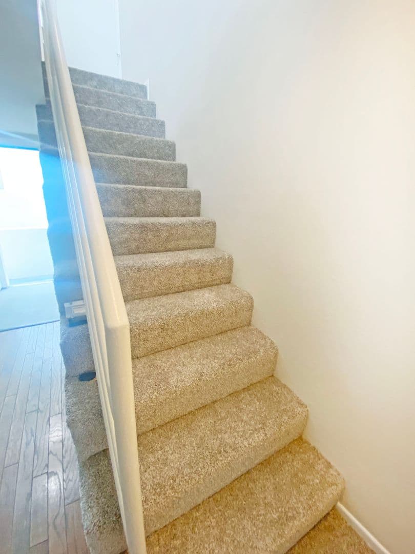 Hermosa Beach Apartment: 710 9th Street