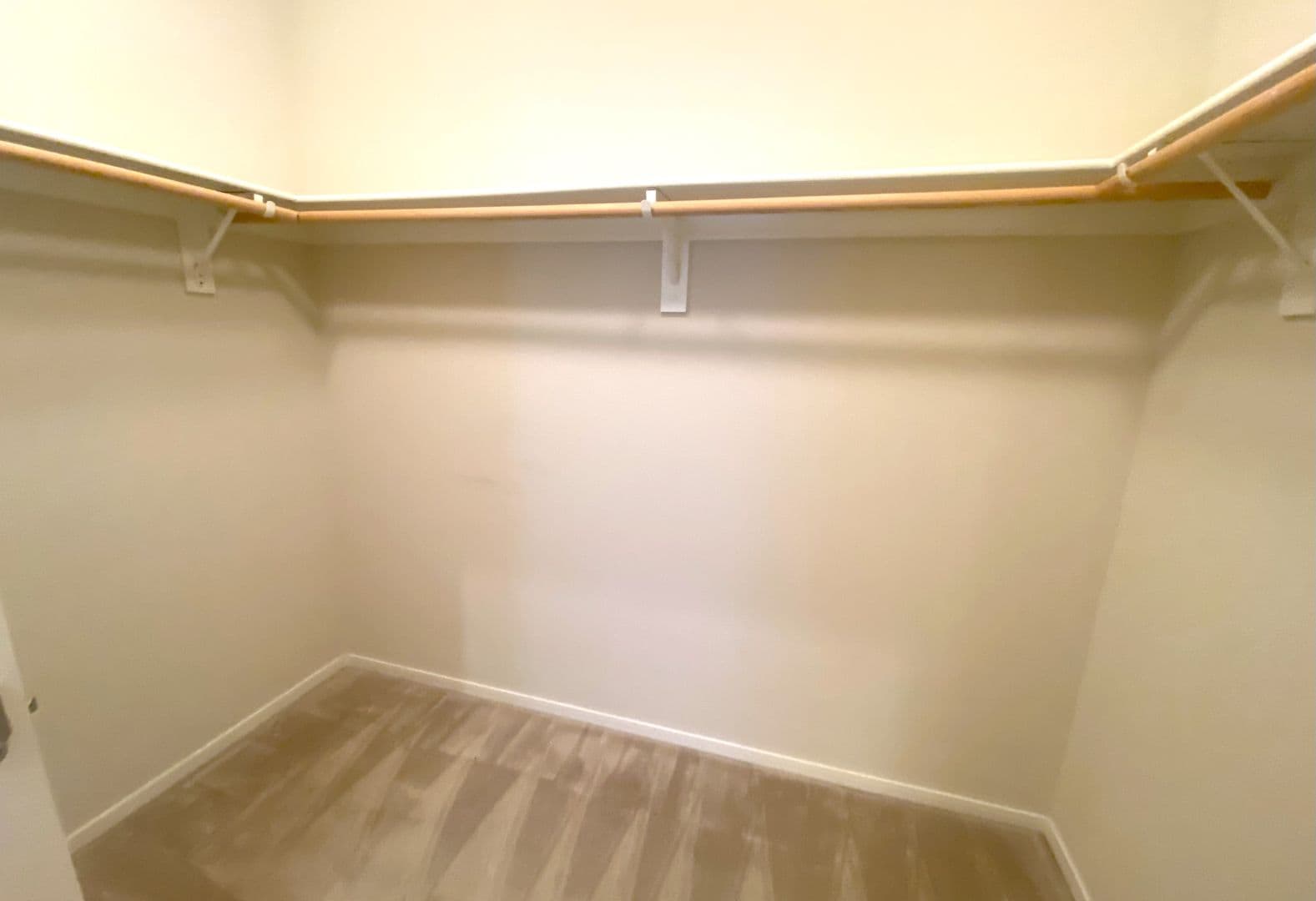 Hawthorne Condo: 13024 Union Avenue #301