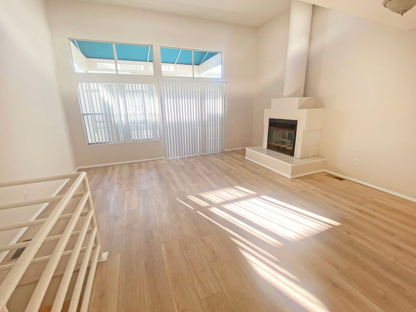 Hermosa Beach Apartment: 710 9th Street