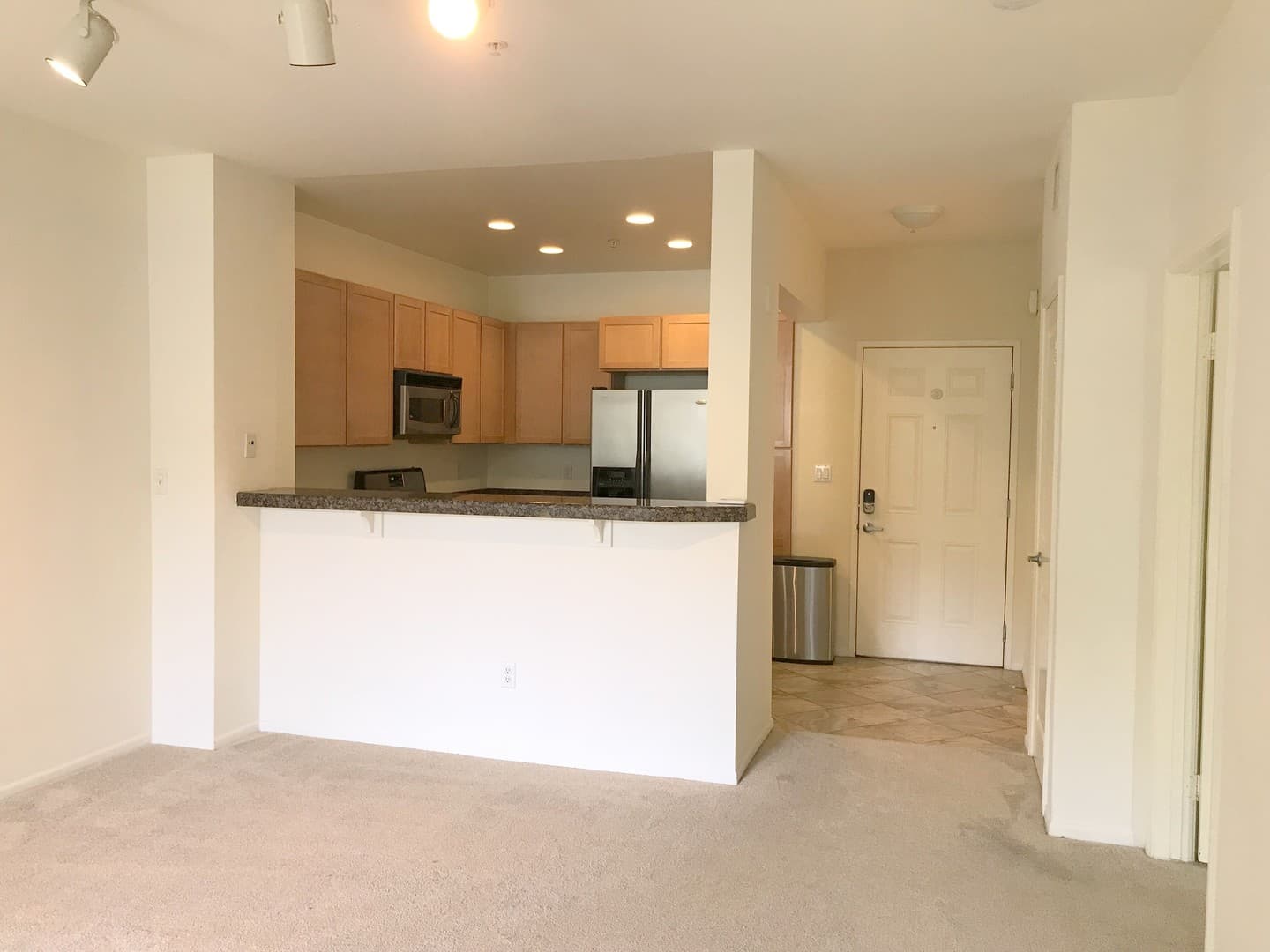 Playa Vista Condo: 6400 Crescent Park East #205