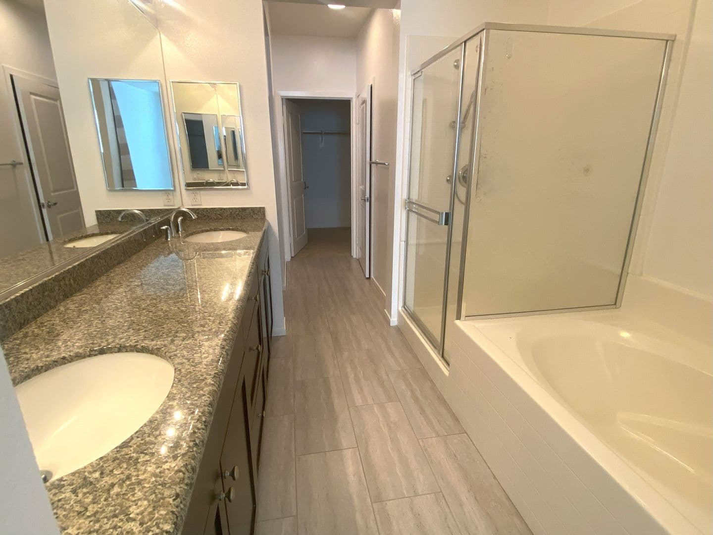 Hawthorne Condo: 13024 Union Avenue #301