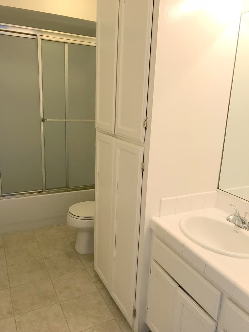 Redondo Beach Apartment: 2910 Aviation Place