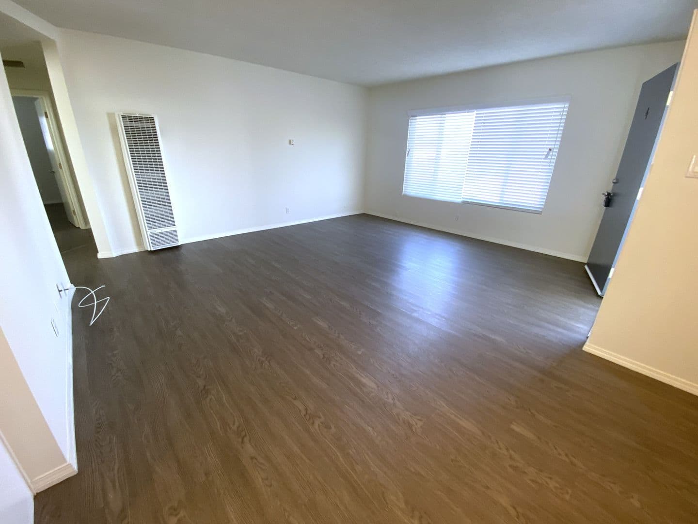 Hawthorne Apartment: 4821 W. 117th Street