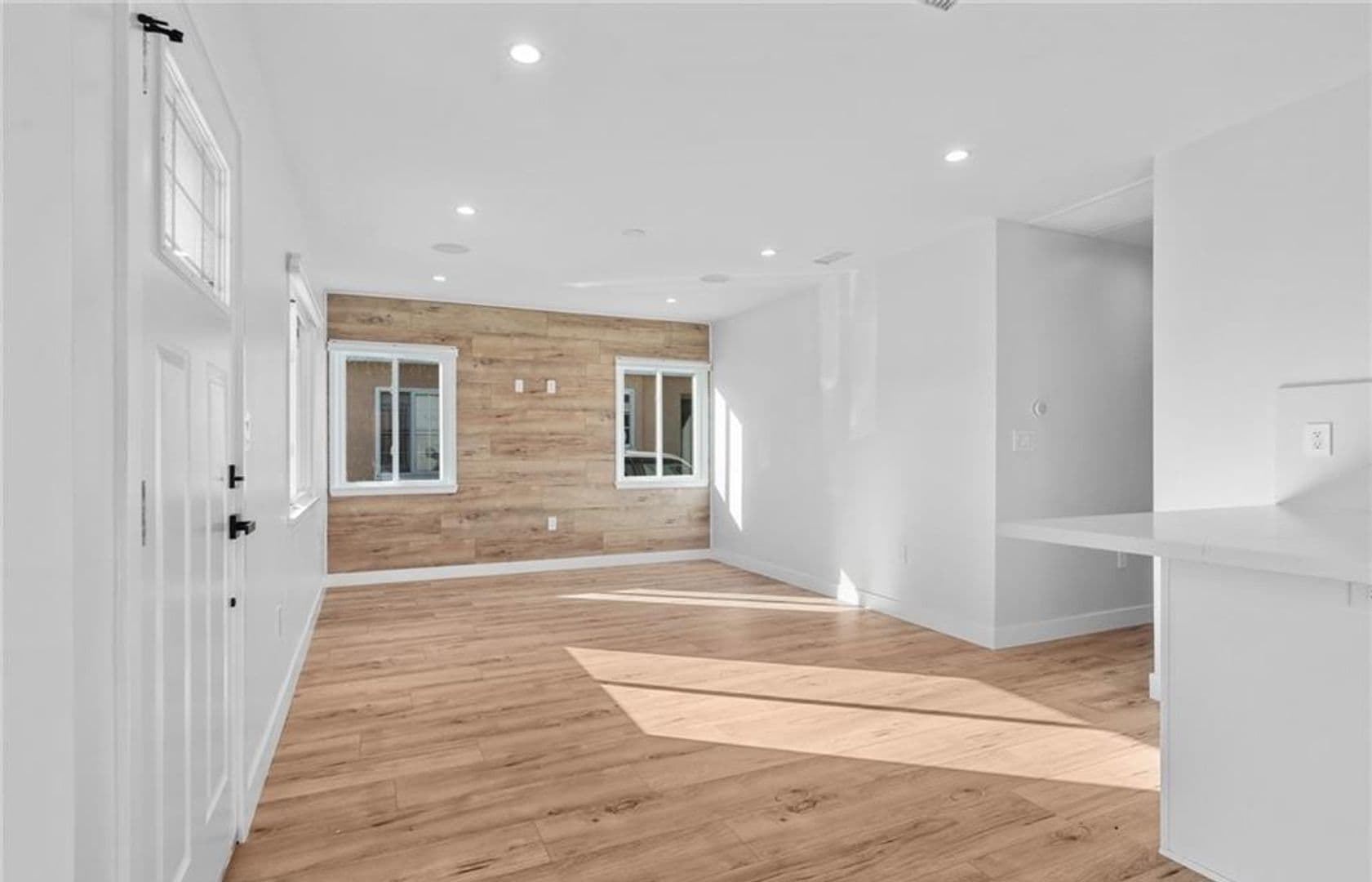 Hawthorne Apartment: 4641 W. 130th Street