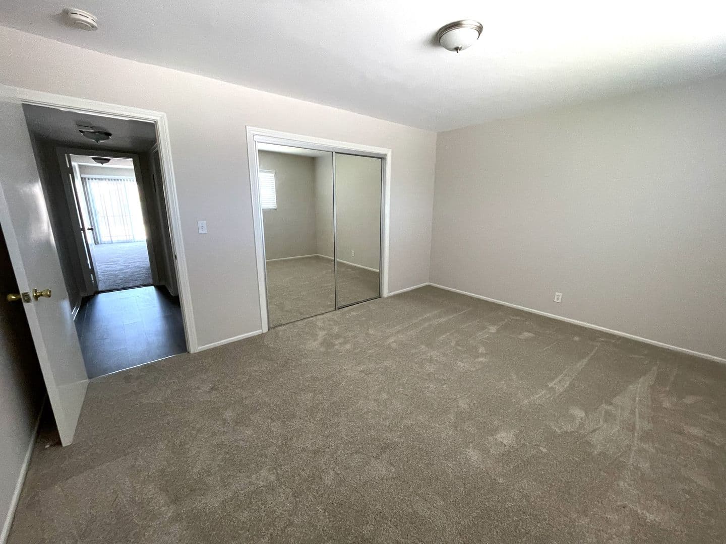 Redondo Beach Apartment: 2910 Aviation Place