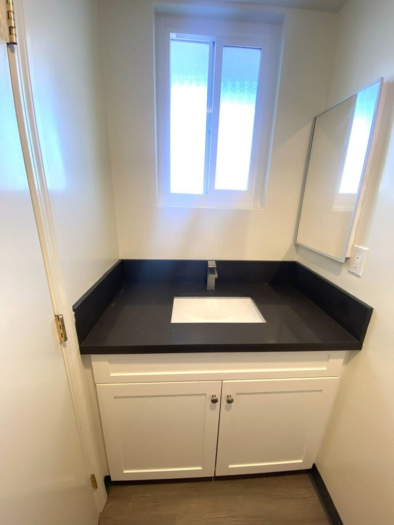 Hawthorne Apartment: 4821 W. 117th Street