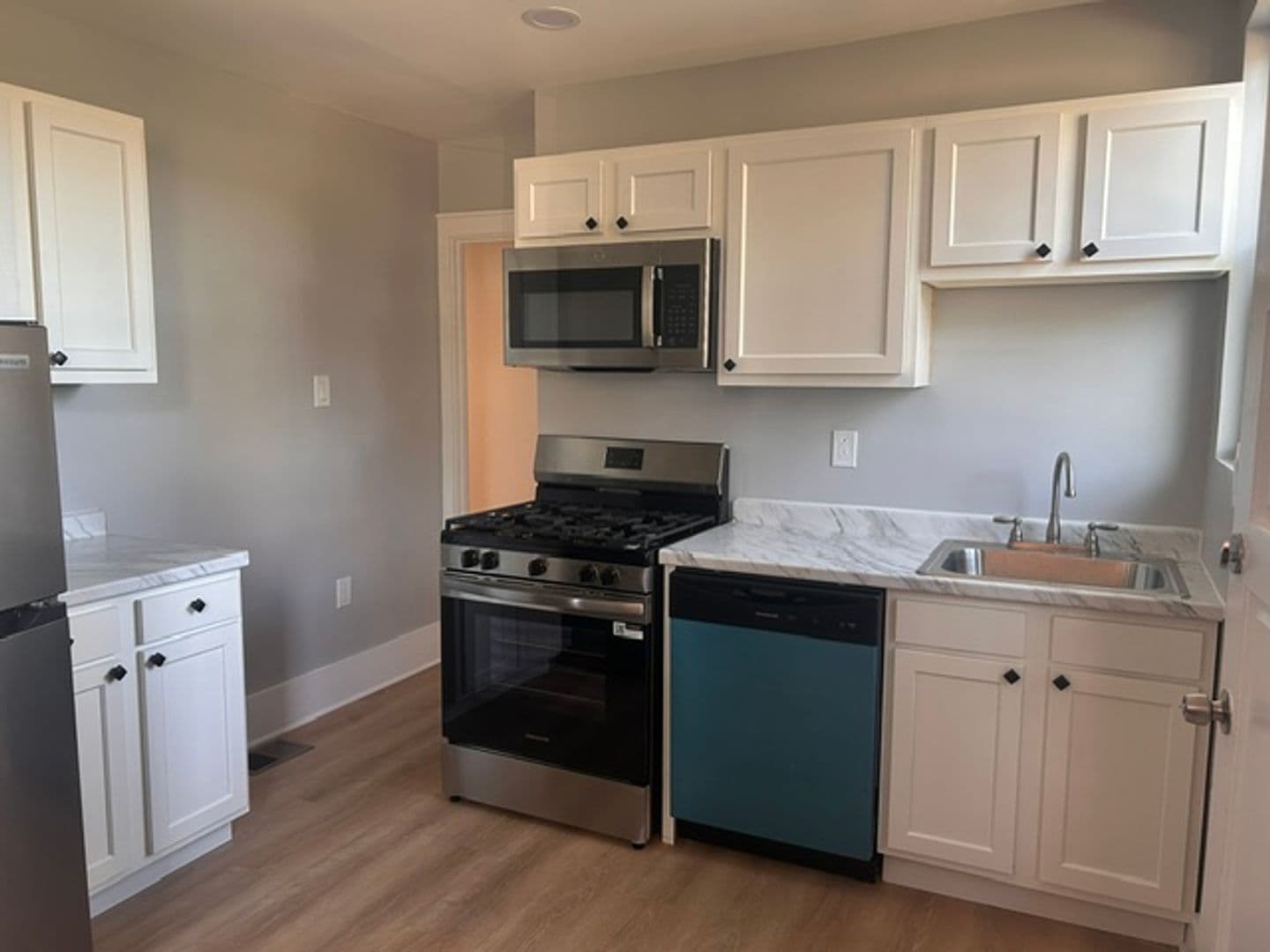 Pittsburgh Apartment: 7431-7437 Penfield Ct