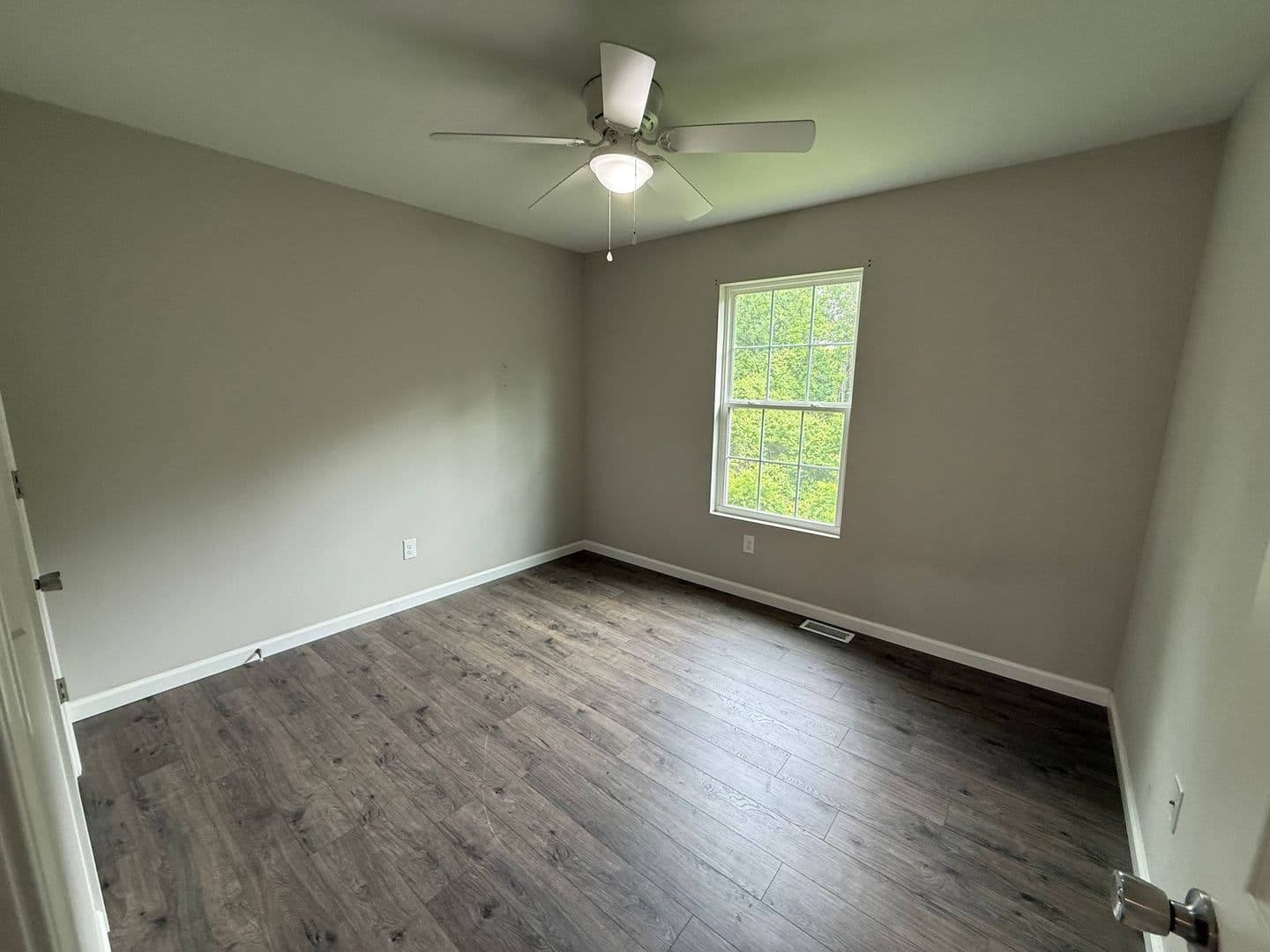 Labadie Townhome: 842 Lakeway Drive