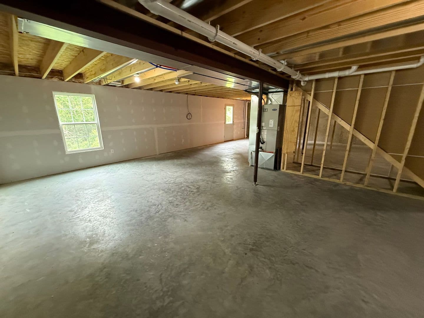 Labadie Townhome: 842 Lakeway Drive