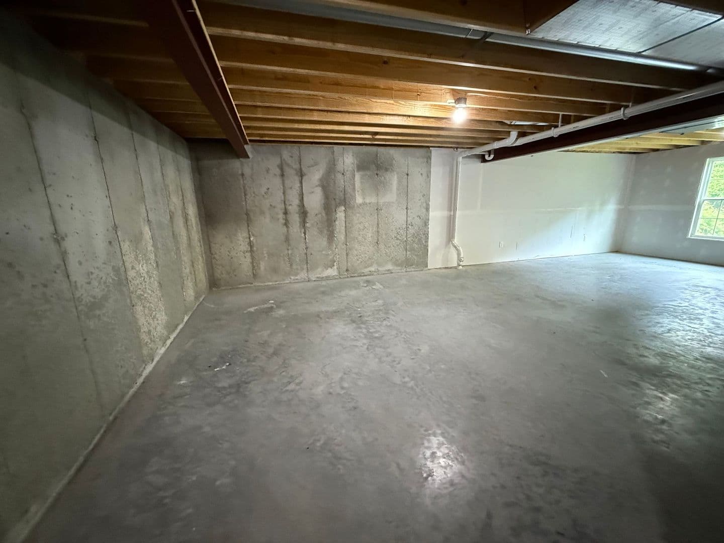 Labadie Townhome: 842 Lakeway Drive