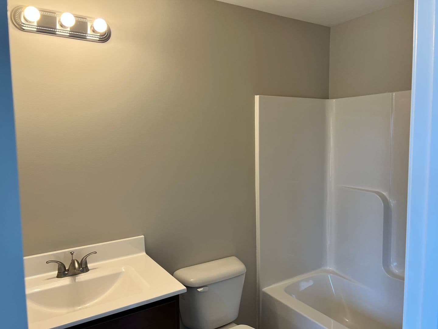 Union Townhome: 115 Springfield Heights Dr.