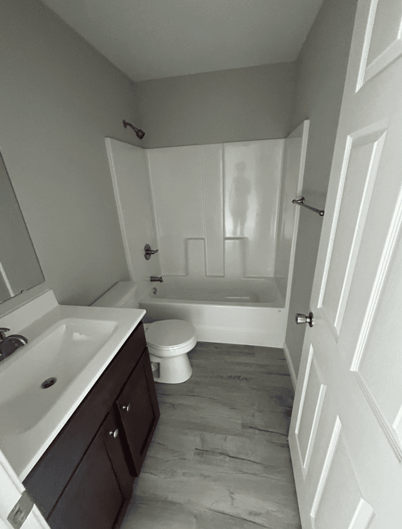 Marthasville Apartment: 4th and 5th Street