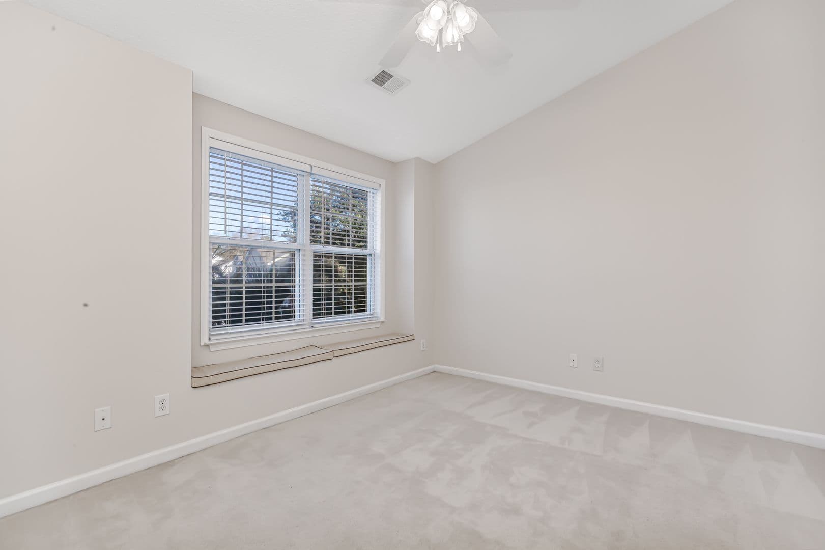 Myrtle Beach House: 3555 Crepe Myrtle Court