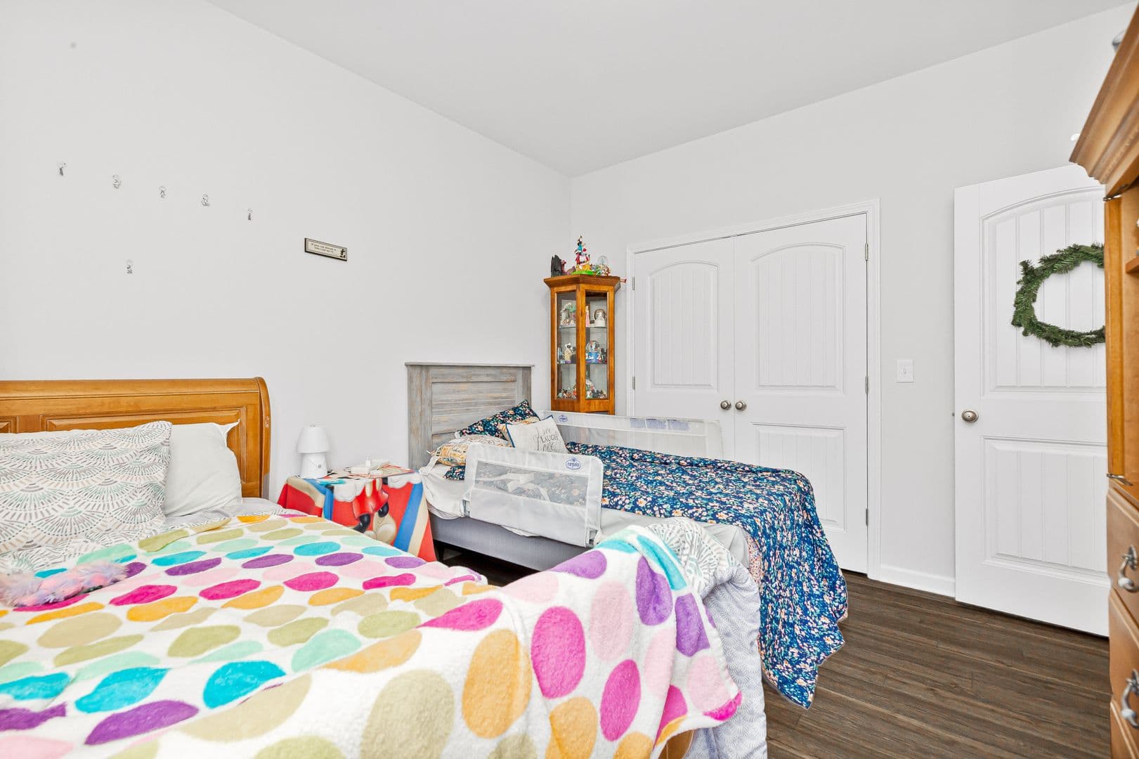 Conway House: 840 Windsor Rose Drive