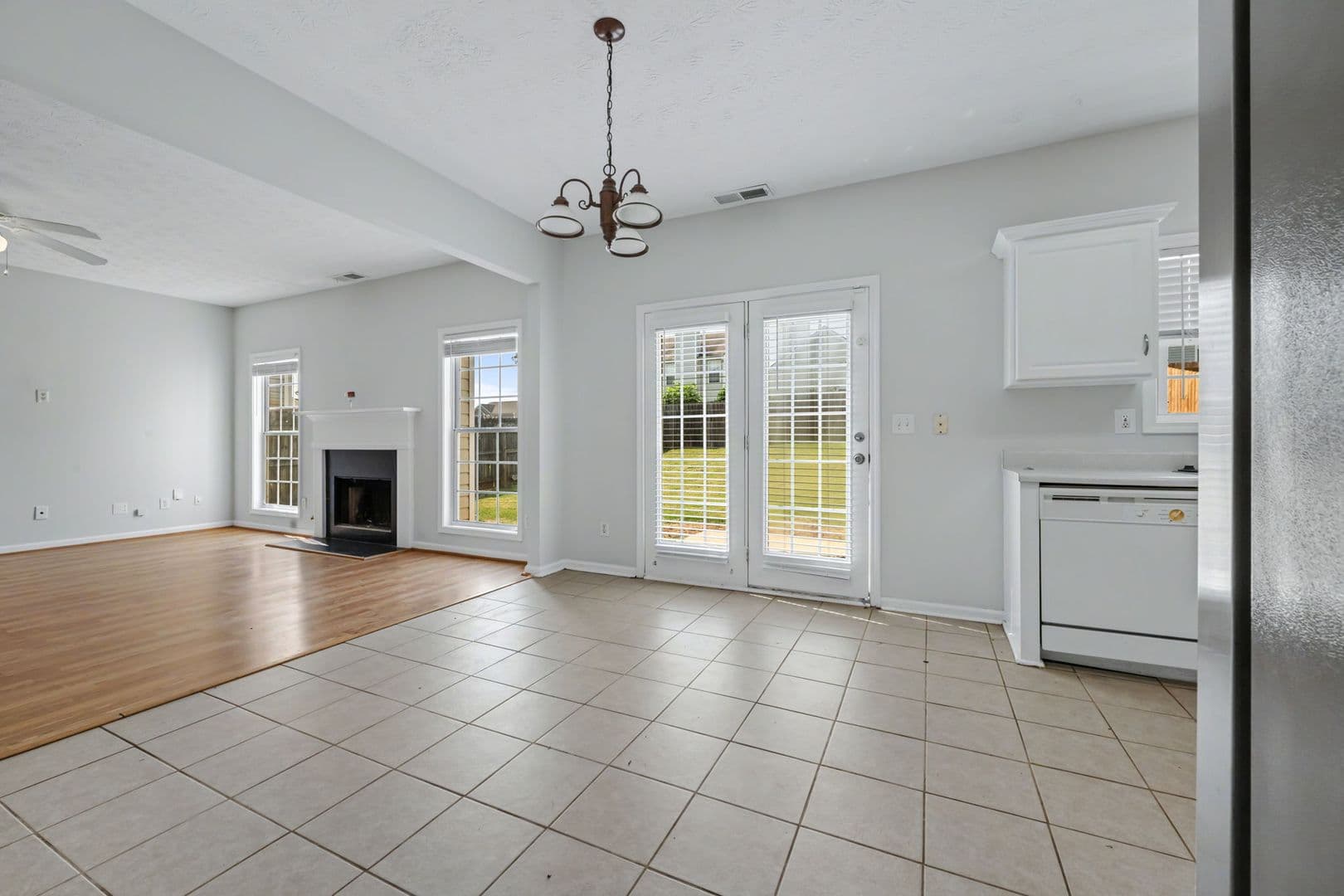 Lawrenceville House: 290 Clairidge Ln