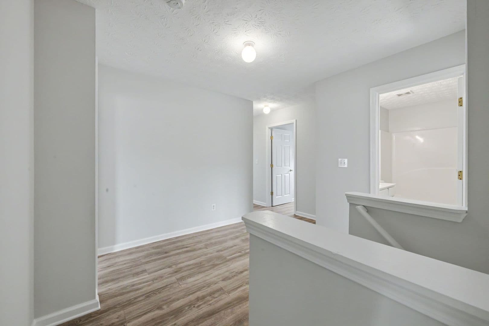 Lawrenceville House: 290 Clairidge Ln