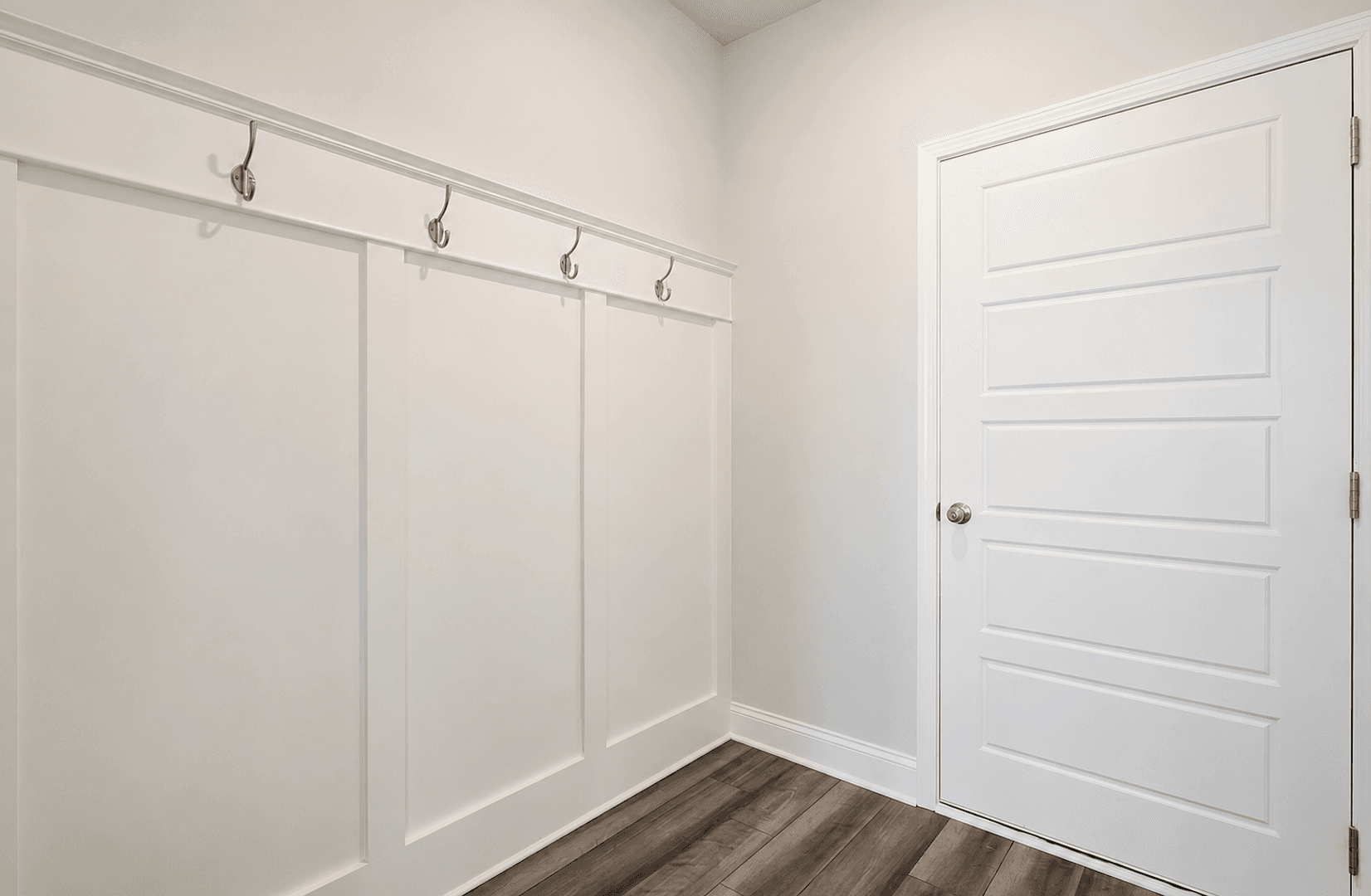 Oakwood House: 5271 Fox Den Rd