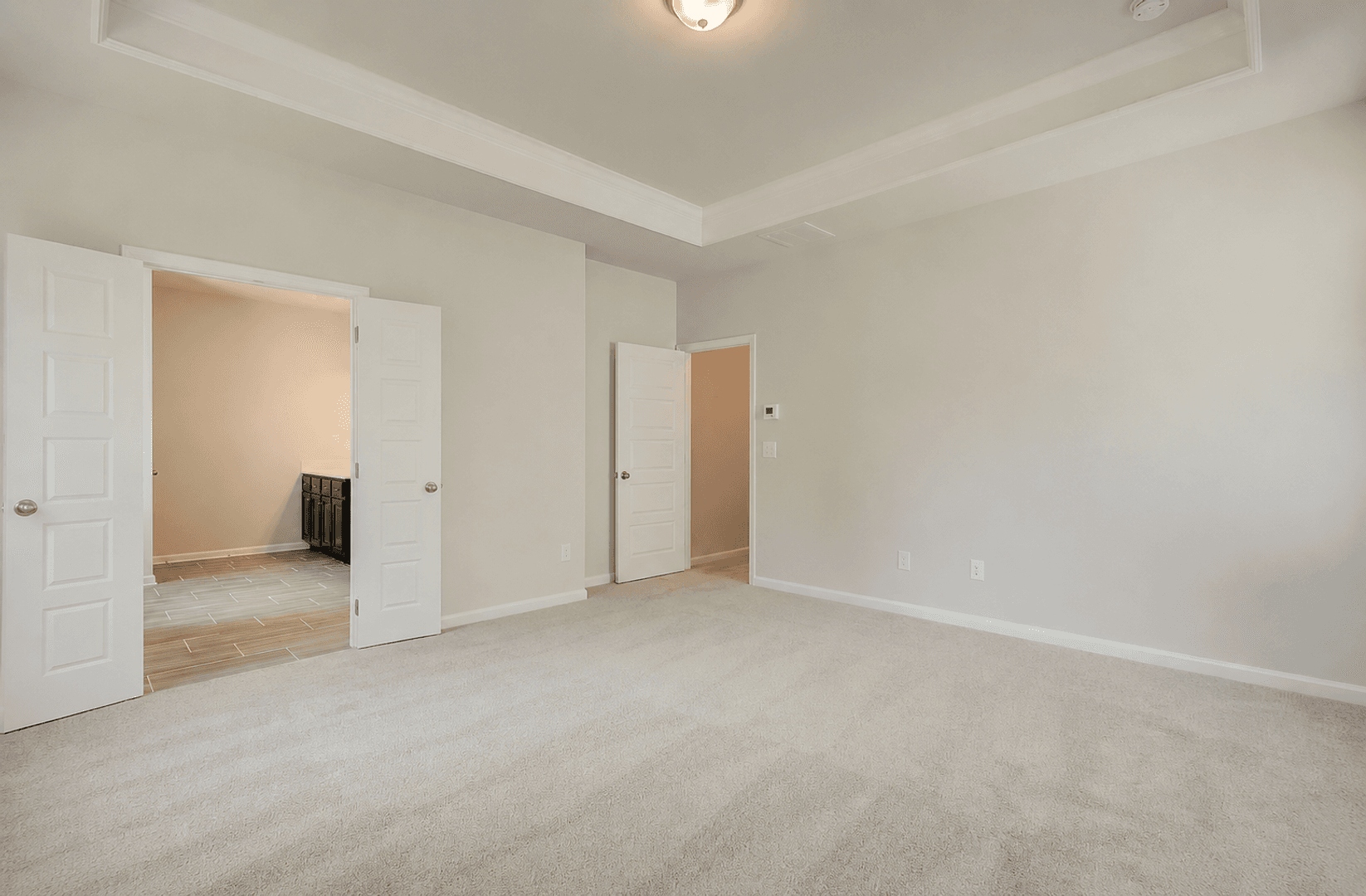 Oakwood House: 5271 Fox Den Rd