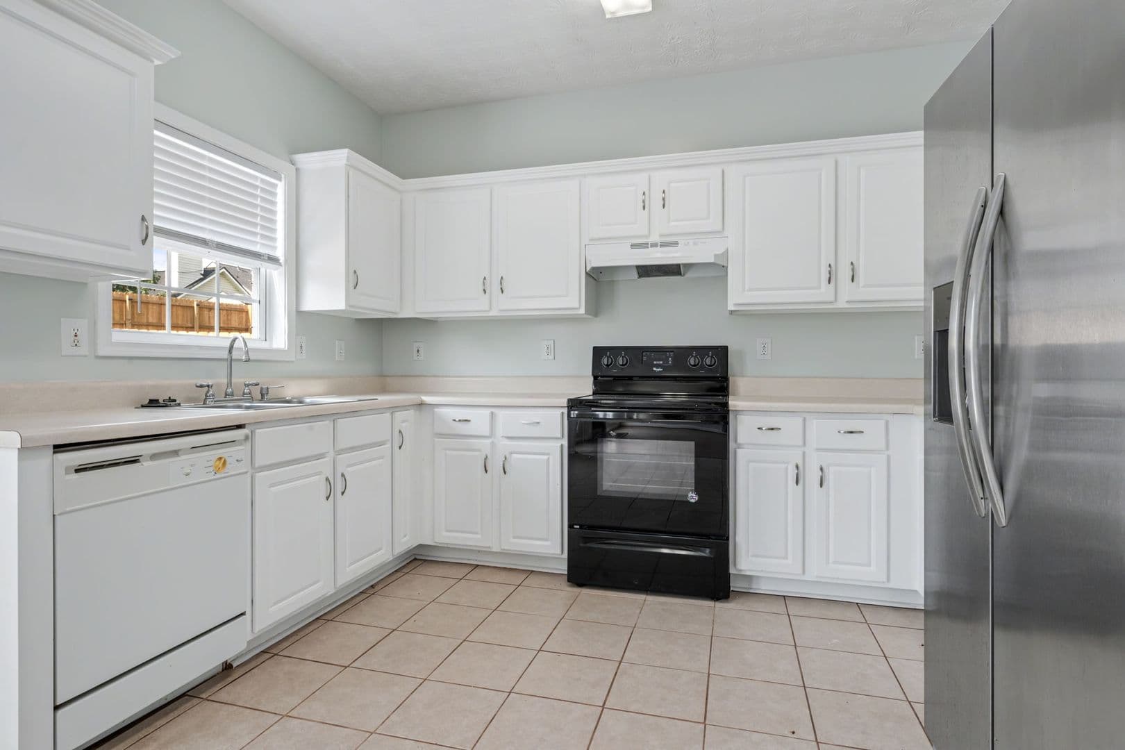 Lawrenceville House: 290 Clairidge Ln