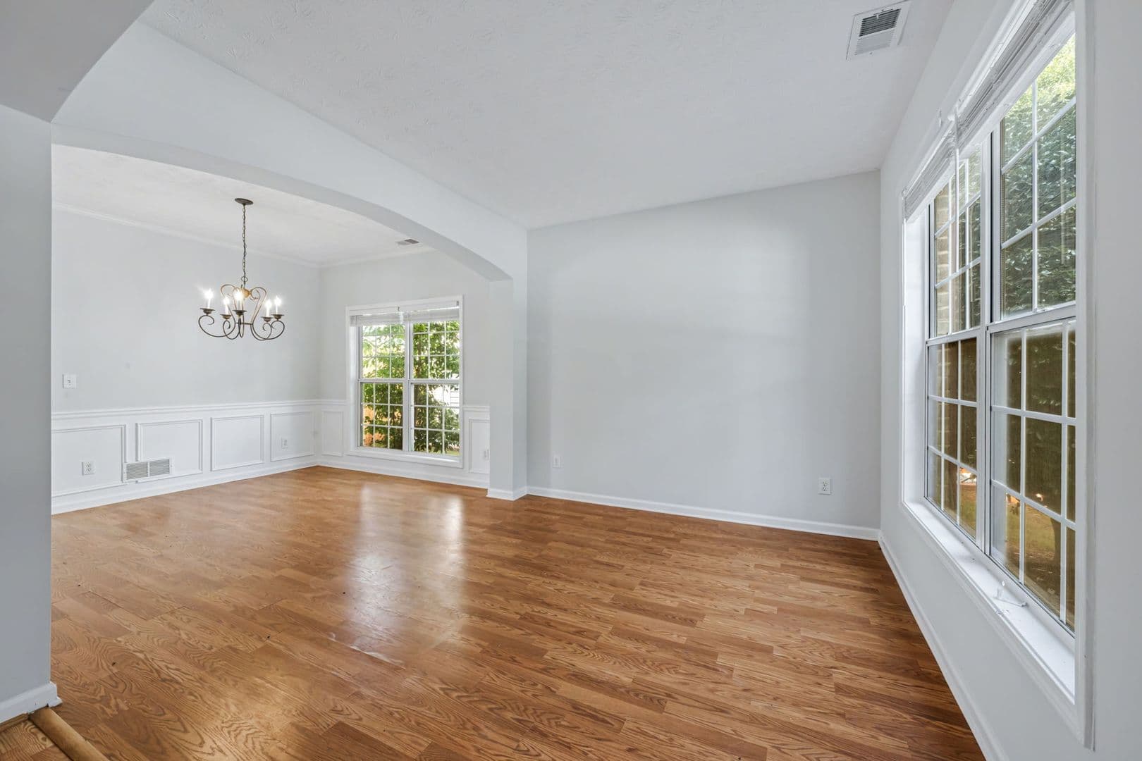 Lawrenceville House: 290 Clairidge Ln