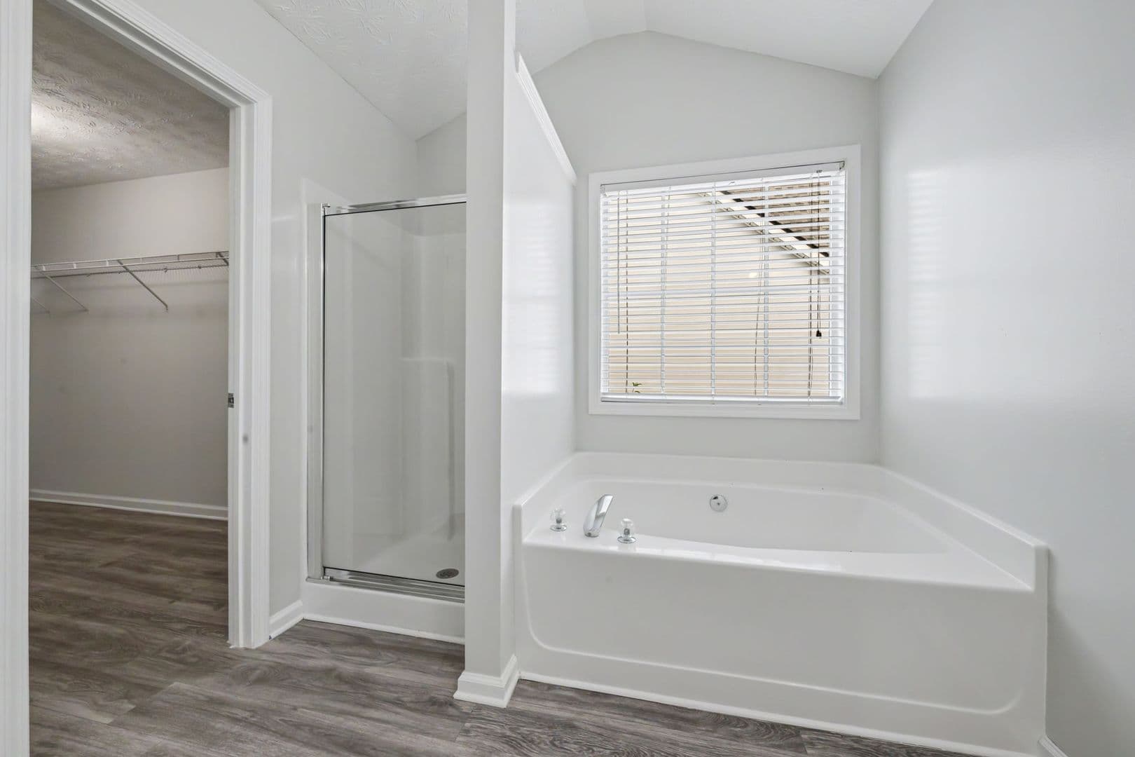 Lawrenceville House: 290 Clairidge Ln