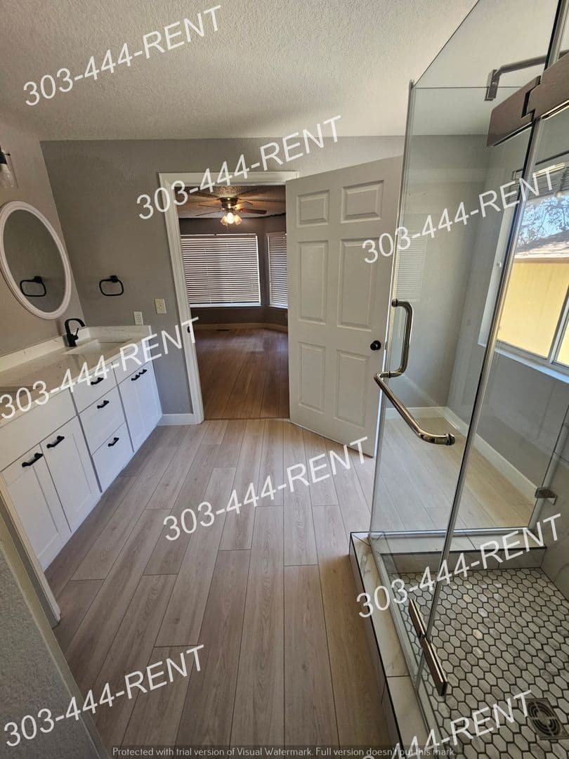 Thornton House: 4845 E 117th Avenue