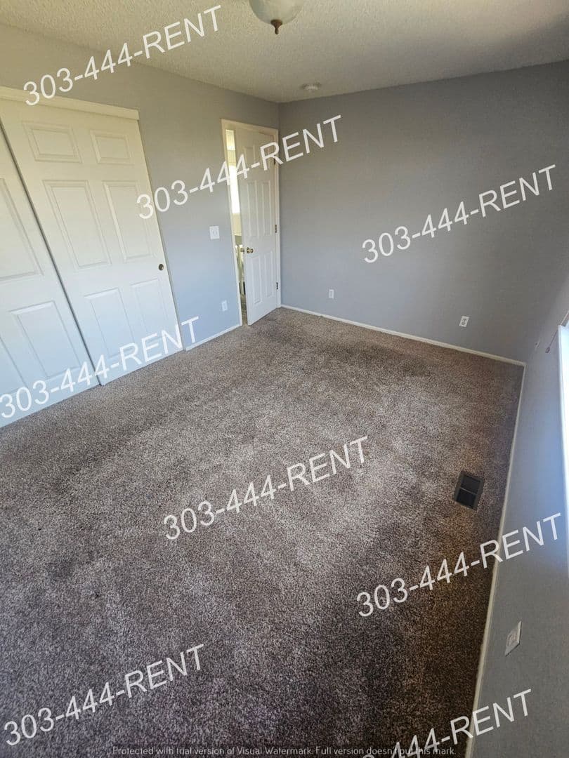 Thornton House: 4845 E 117th Avenue